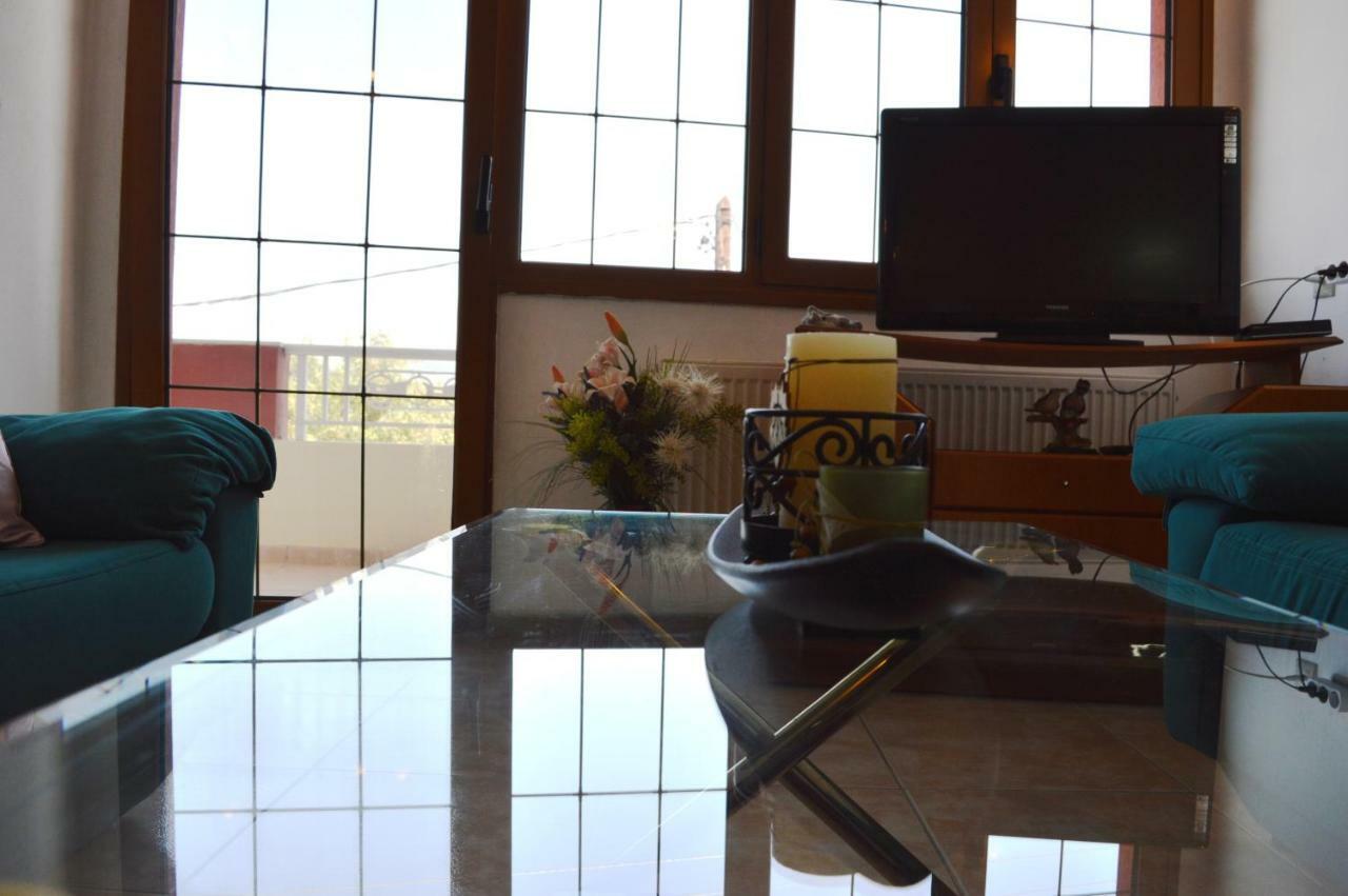 Apartament J&B Countryside Life Ágios Matthaíos Zewnętrze zdjęcie