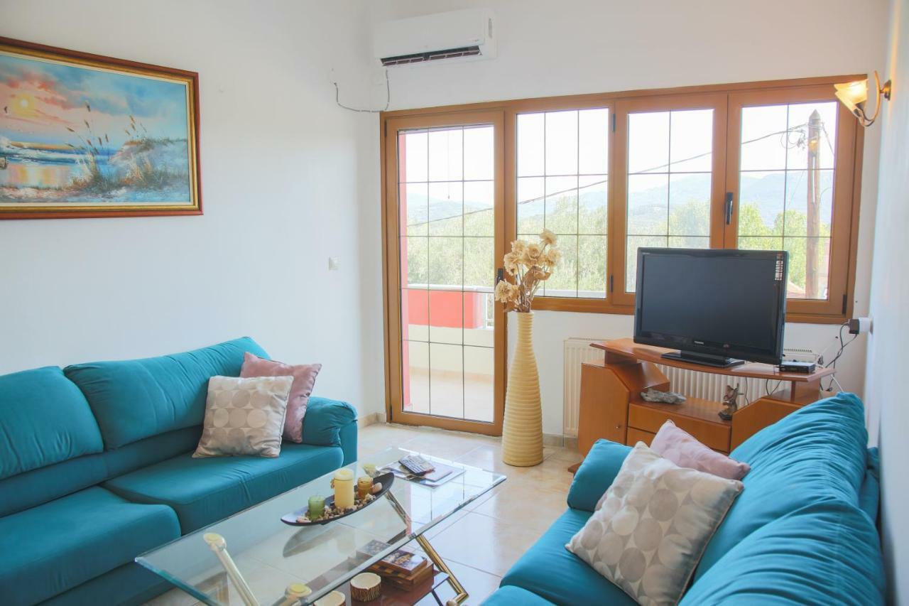 Apartament J&B Countryside Life Ágios Matthaíos Zewnętrze zdjęcie
