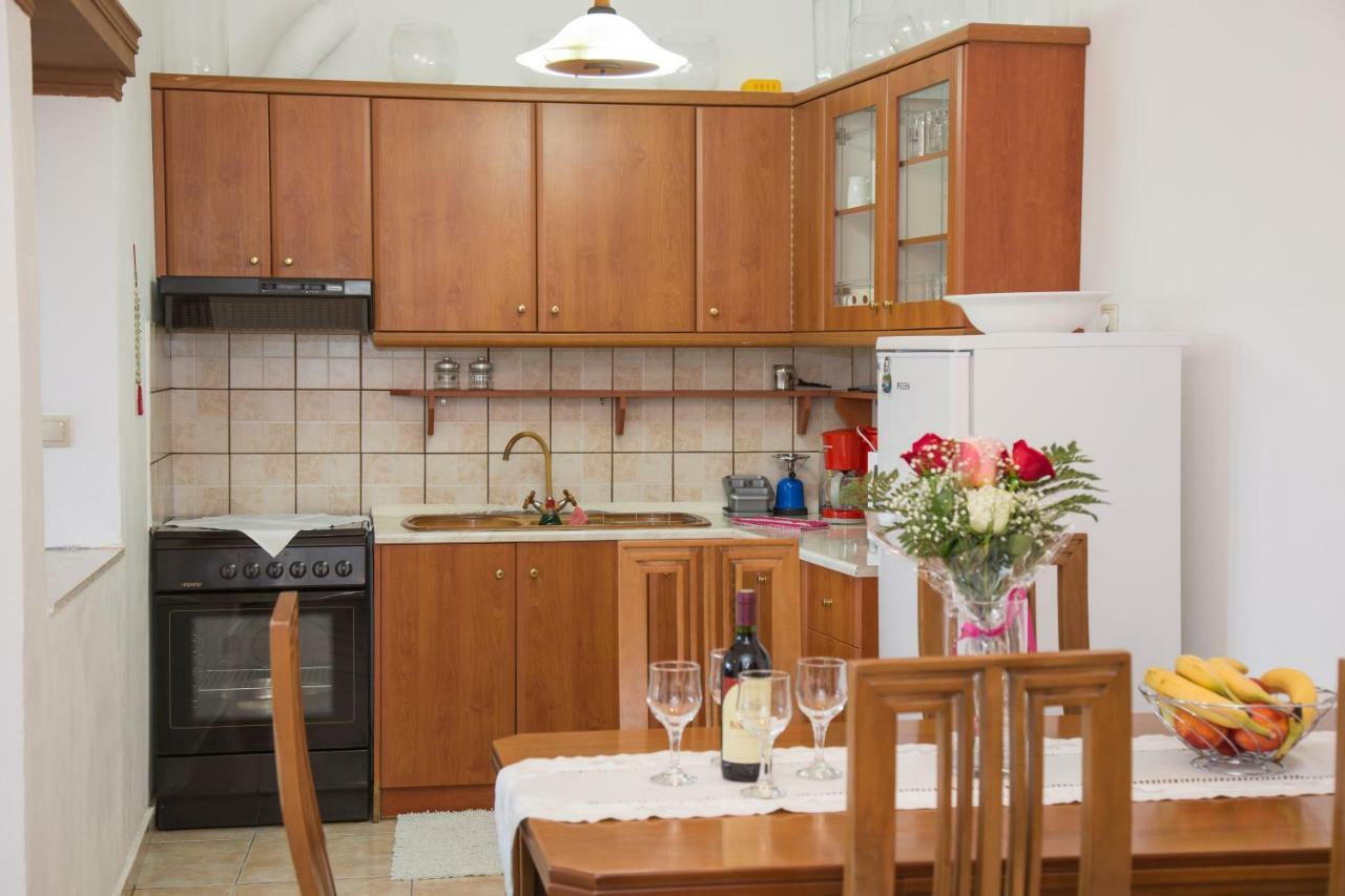 Apartament J&B Countryside Life Ágios Matthaíos Zewnętrze zdjęcie